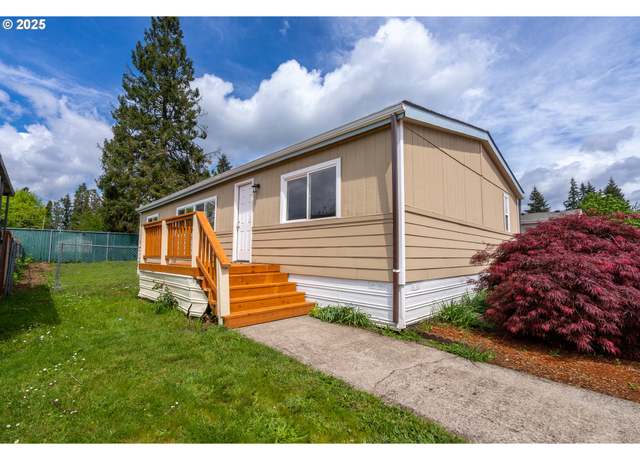 Property at 230 N Evergreen Ct #3, Aumsville, OR 97325, 3 beds, 2 baths