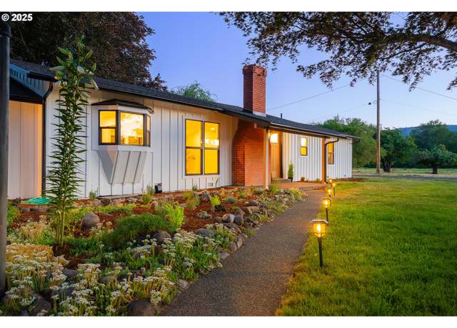 Property at 710 Cleveland Rapids Rd, Roseburg, OR 97471, 4 beds, 3 baths