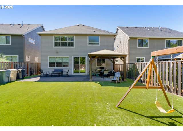 Property at 3321 SE Summerfield Dr, Corvallis, OR 97333, 3 beds, 2.5 baths
