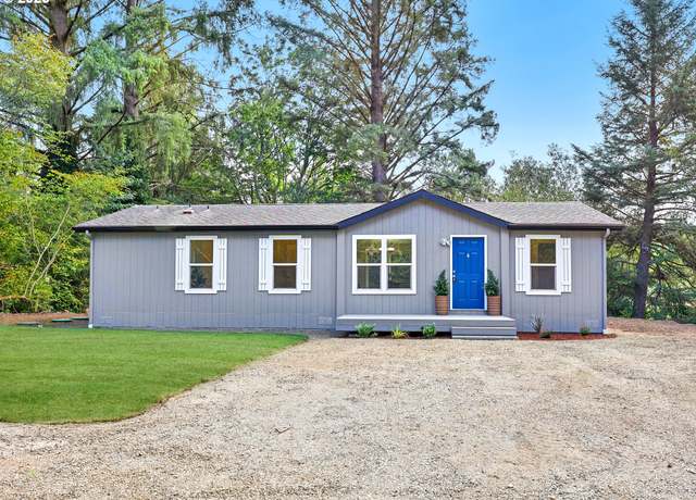 Property at 35134 Labrador Ln, Astoria, OR 97103, 3 beds, 2 baths
