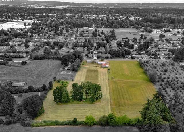 Property at 1540 SE Morgan Rd, Hillsboro, OR 97123, 3 beds, 2 baths