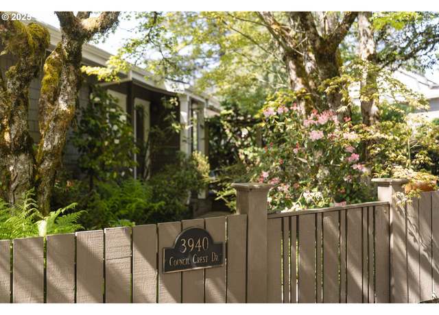 Property at 3940 SW Council Crest Dr, Portland, OR 97239, 2 beds, 2.5 baths