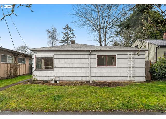 Property at 3716 SE 70th Ave, Portland, OR 97206, 3 beds, 1 bath