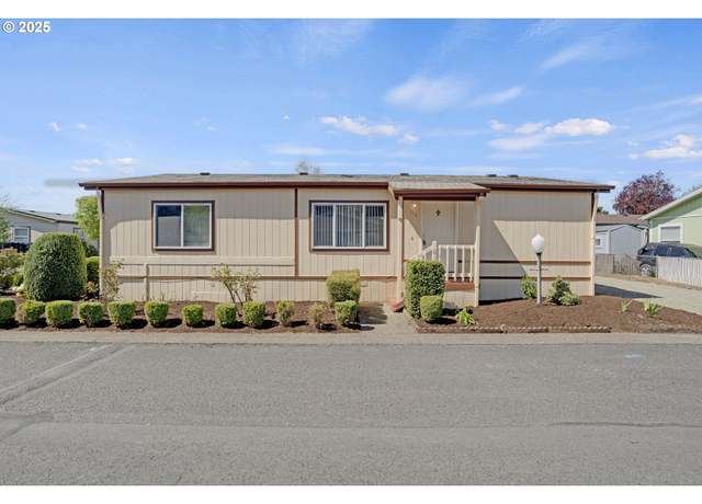 Property at 13217 NE 59th St #114, Vancouver, WA 98682, 3 beds, 2 baths