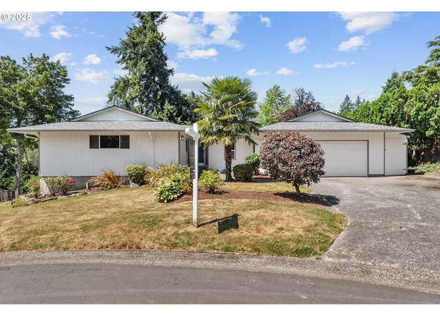 Property at 16581 SE Stoneybrook Ct, Clackamas, OR 97015, 4 beds, 2 baths