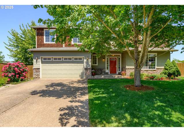 Property at 616 E 13th Pl, Lafayette, OR 97127, 3 beds, 2.5 baths