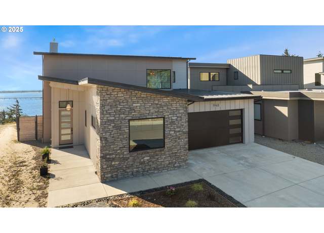 Property at 1940 Pacific View Ln, Coos Bay, OR 97420, 3 beds, 3 baths