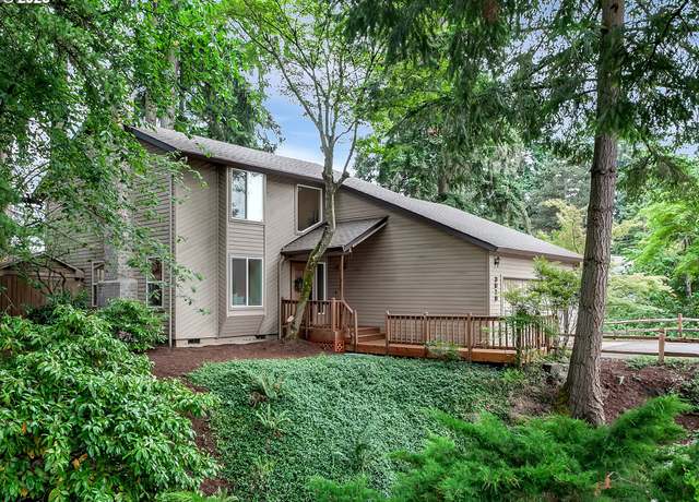 Property at 3010 SE Oak St, Hillsboro, OR 97123, 4 beds, 2.5 baths