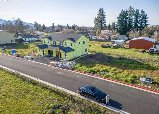 Property at 328 Seven Oaks Ln, Lebanon, OR 97355