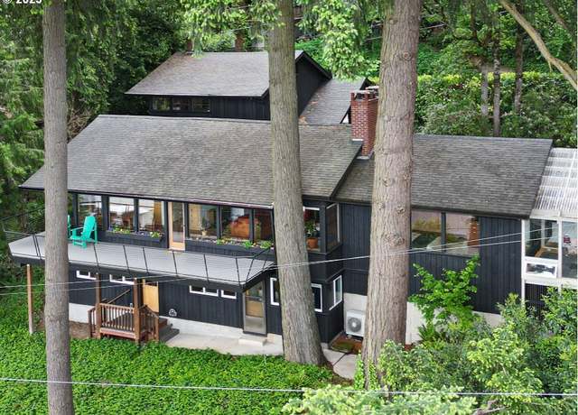 Property at 275 Sunset Dr, Eugene, OR 97403, 4 beds, 3.5 baths