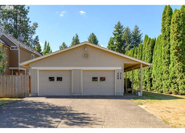 Property at 708/712 SW Taft St, Mcminnville, OR 97128, 4 beds, 2 baths