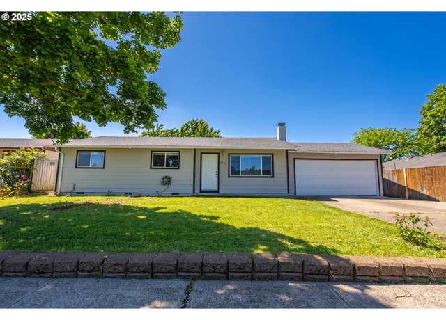 Property at 4738 NE Royal Oak Ct, Salem, OR 97301, 3 beds, 2 baths