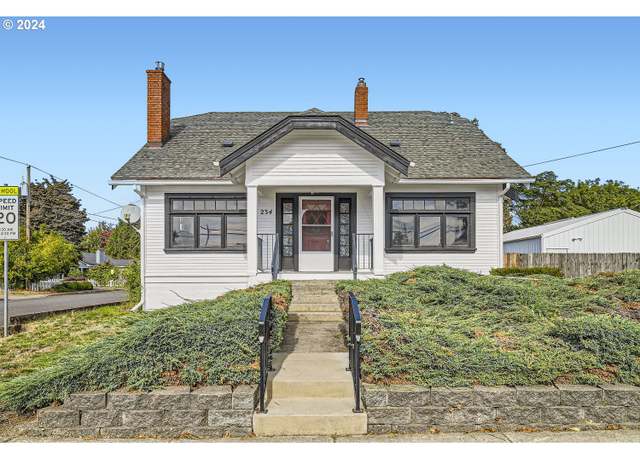 Property at 234 Loves Ave, Woodland, WA 98674, 4 beds, 2 baths
