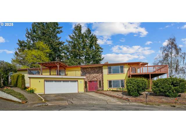 Property at 3457 Champlain Ct, Salem, OR 97304, 5 beds, 3 baths