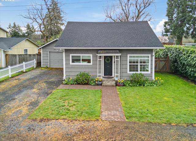 Property at 1206 Grant St, Oregon City, OR 97045, 3 beds, 1 bath
