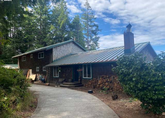 Property at 55142 Skyview Rd, Bandon, OR 97411, 5 beds, 4 baths