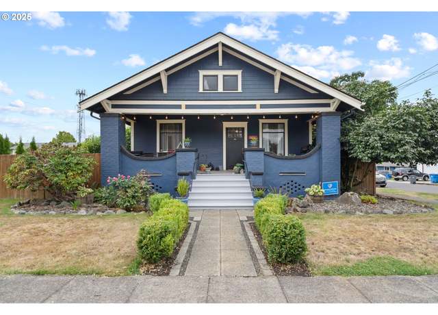 Property at 1306 B St, Washougal, WA 98671, 5 beds, 2 baths