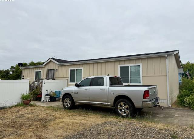 Property at 226 Owyhee Ln #46, Roseburg, OR 97471, 3 beds, 2 baths