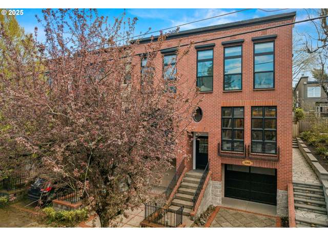 Property at 2366 NW Pettygrove St, Portland, OR 97210, 3 beds, 2.5 baths