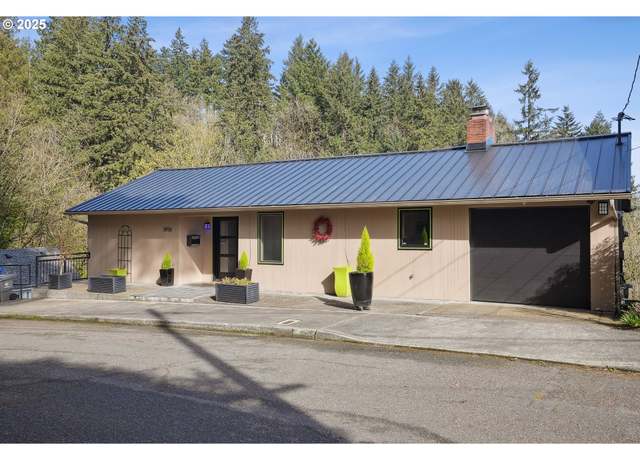 Property at 3956 SW Condor Ave, Portland, OR 97239, 2 beds, 2 baths