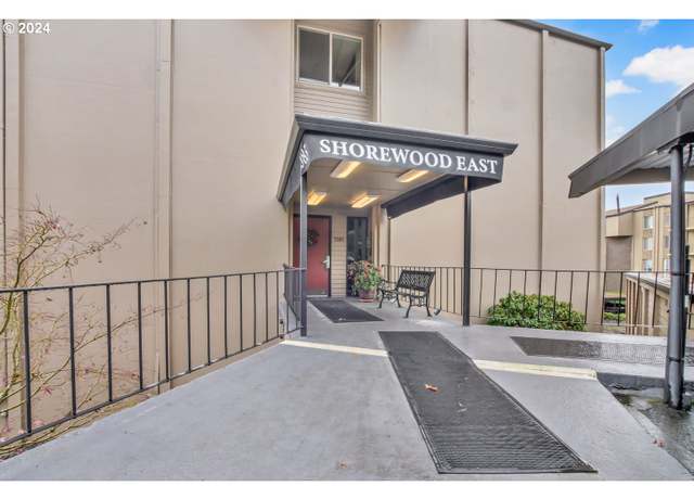 Property at 5585 E Evergreen Blvd #5103, Vancouver, WA 98661, 1 bed, 1 bath