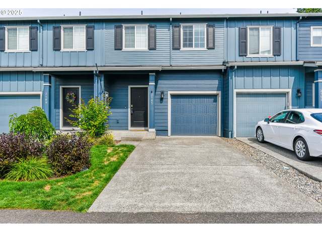 Property at 2105 NE 118th Pl, Vancouver, WA 98684, 3 beds, 2.5 baths