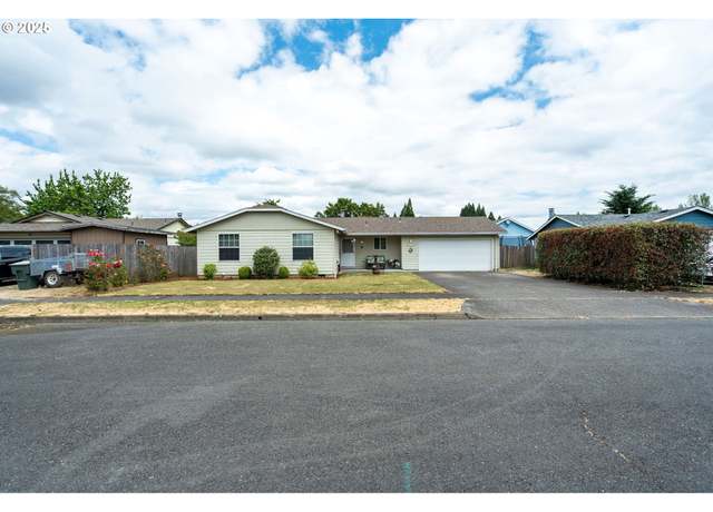 Property at 4775 Sienna Dr NE, Salem, OR 97301, 3 beds, 2 baths
