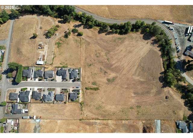 Property at 415 SE Neal Ln, Myrtle Creek, OR 97457