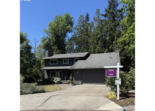 Property at 6900 SW Preslynn Dr, Portland, OR 97225, 4 beds, 2.5 baths