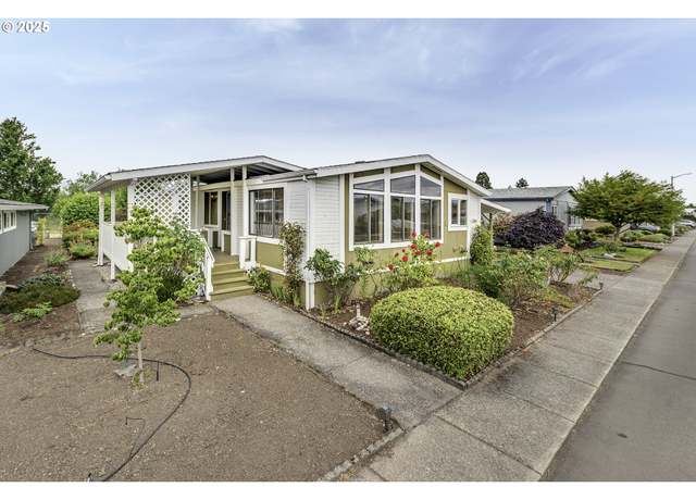 Property at 1304 Mountain View Dr, Forest Grove, OR 97116, 3 beds, 2 baths