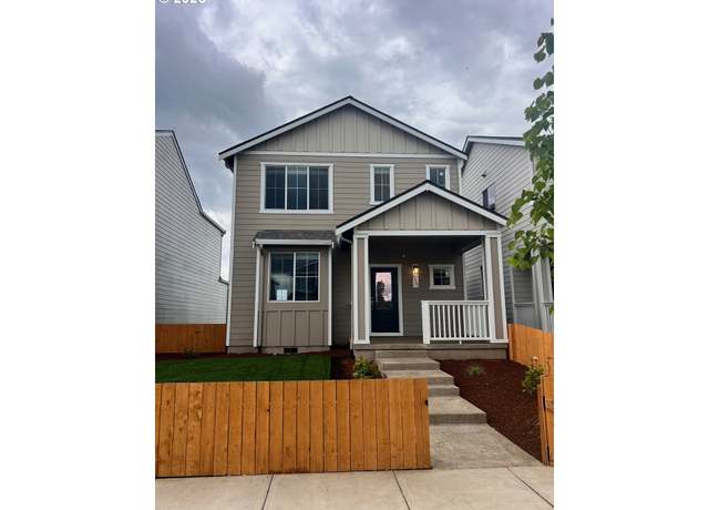 Property at 1267 Parkside Ave, Woodburn, OR 97071, 3 beds, 2 baths