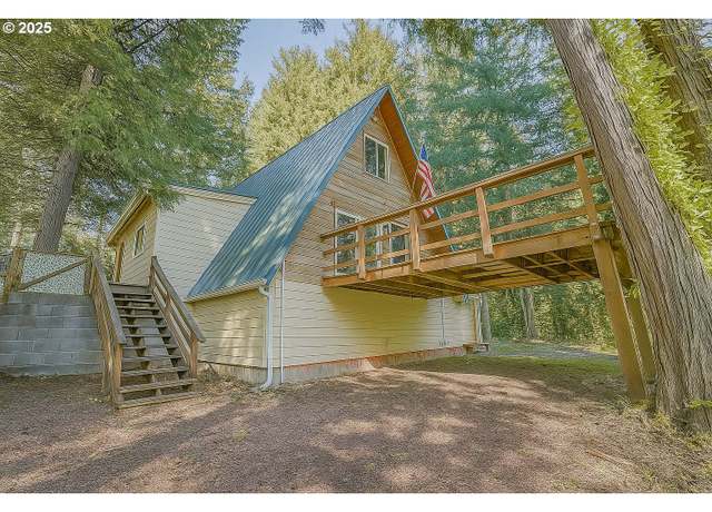 Property at 48395 High Leah Dr, Oakridge, OR 97463, 2 beds, 2 baths