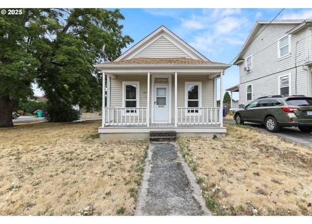 Property at 807 NE 74th Ave, Portland, OR 97213, 2 beds, 1 bath
