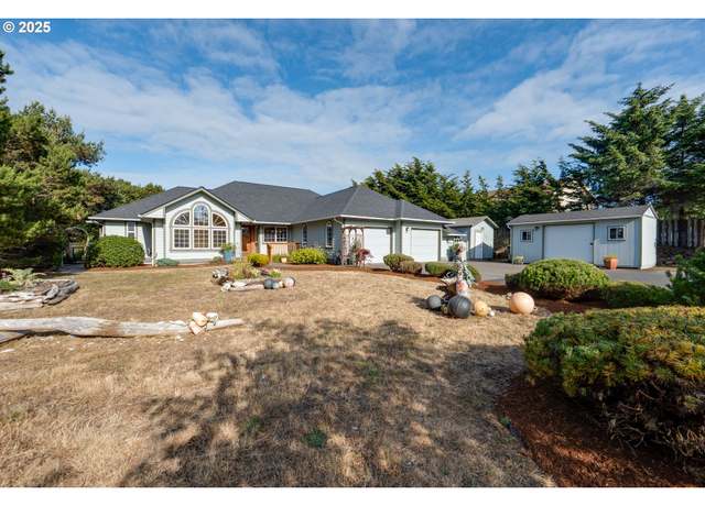 Property at 89523 Manion Dr, Warrenton, OR 97146, 3 beds, 2.5 baths