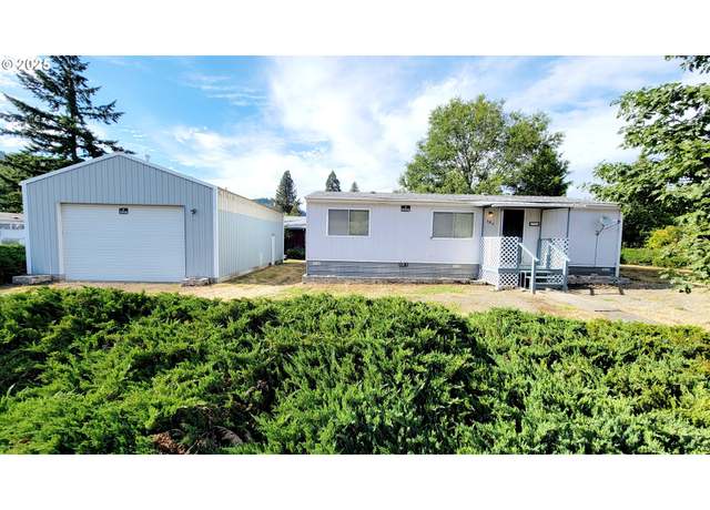 Property at 124 Mona St, Myrtle Creek, OR 97457, 3 beds, 2 baths