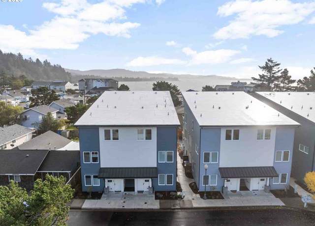 Property at 920 SW 48th St, Lincoln City, OR 97367, 2 beds, 2 baths