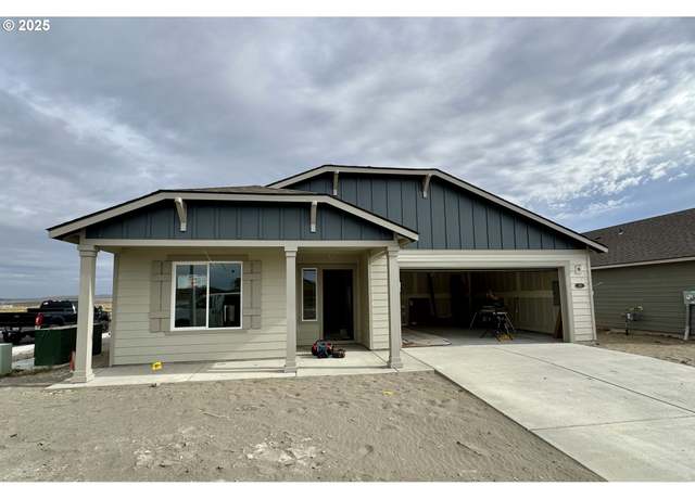 Property at 515 Arthur St, Umatilla, OR 97882, 3 beds, 2 baths