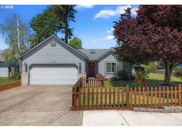 Property at 33447 SW Sequoia St, Scappoose, OR 97056, 3 beds, 2 baths