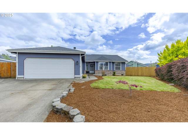 Property at 4481 Glacier St, Springfield, OR 97478, 3 beds, 2 baths