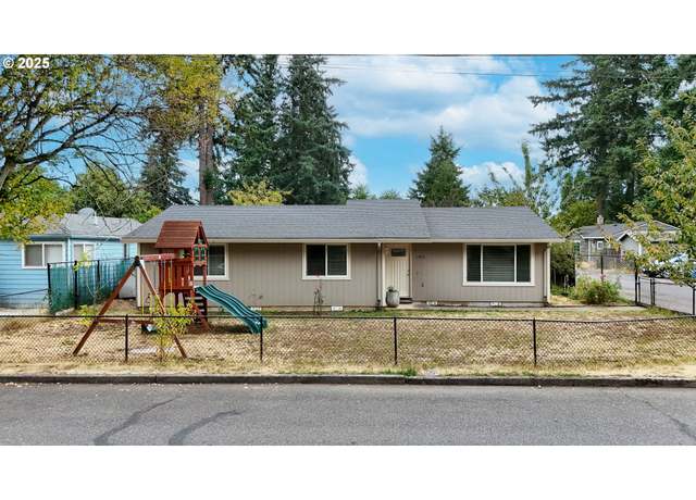 Property at 12814 SE Lincoln St, Portland, OR 97233, 3 beds, 2 baths