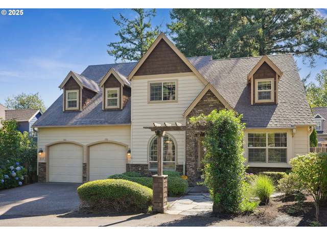 Property at 8112 SW 61st Ave, Portland, OR 97219, 5 beds, 2.5 baths