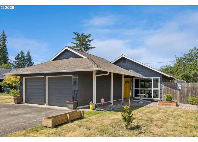 Property at 1903 SE 158th Ave, Portland, OR 97233, 3 beds, 1 bath