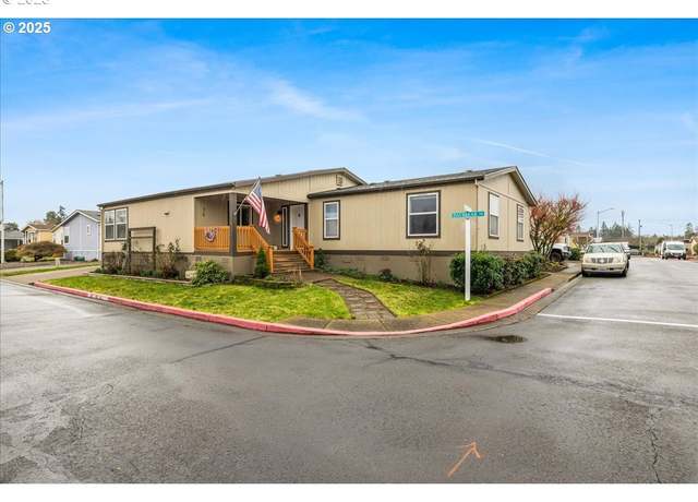 Property at 1000 S Mckern Ct #34, Newberg, OR 97132, 4 beds, 2 baths