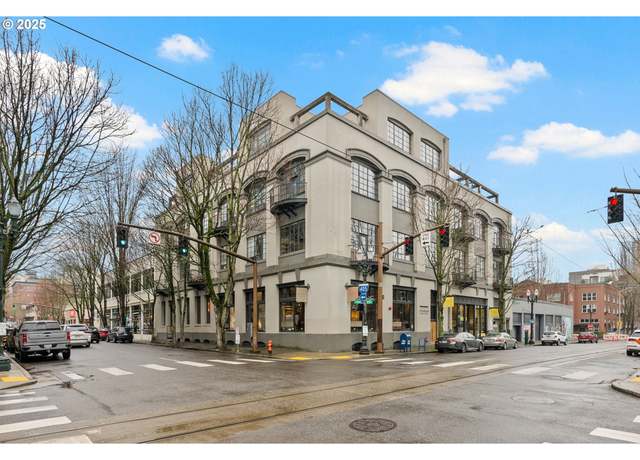 Property at 1011 NW Glisan St #302, Portland, OR 97209, 2 beds, 2 baths