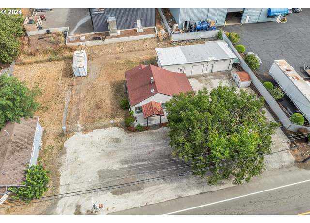 Property at 16265 SE Highway 224, Damascus, OR 97089, 2 beds, 1 bath