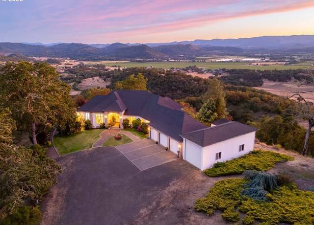 Property at 282 Redtail Ridge Ln, Roseburg, OR 97471, 4 beds, 2.5 baths