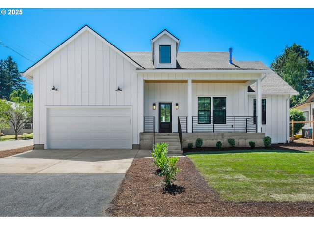 Property at 10236 NE Beech St, Portland, OR 97220, 3 beds, 2 baths