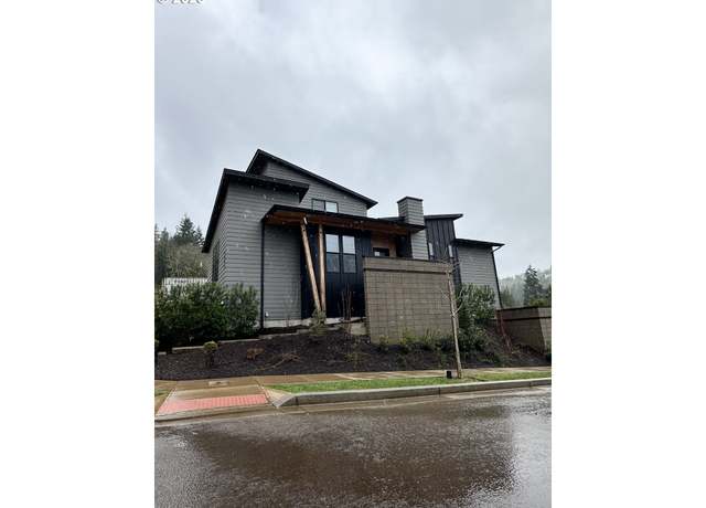 Property at 3653 Maidenhair Pl S, Salem, OR 97302, 3 beds, 2 baths