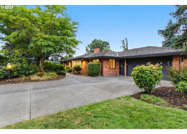 Property at 6910 NW Anderson Ave, Vancouver, WA 98665, 3 beds, 3.5 baths
