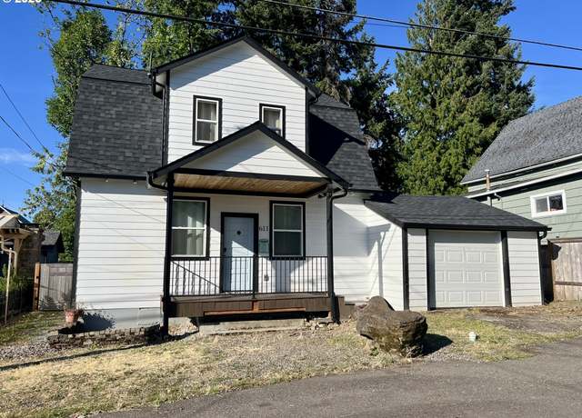 Property at 611 3rd St, Oregon City, OR 97045, 3 beds, 2.5 baths